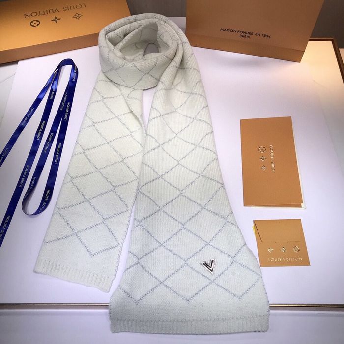 Louis Vuitton Scarf LV00022